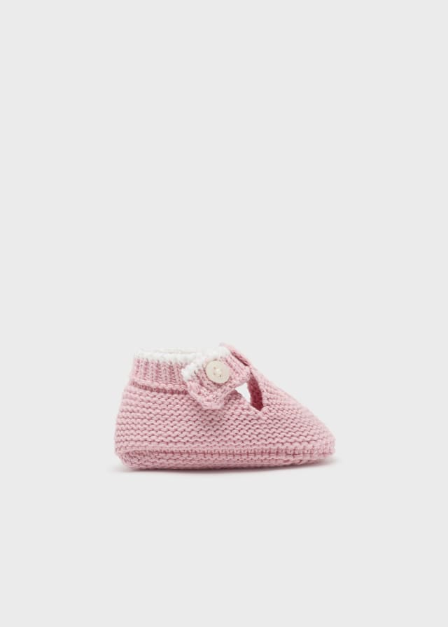 9641 Heirloom Knit Booties, Rosette Pink side