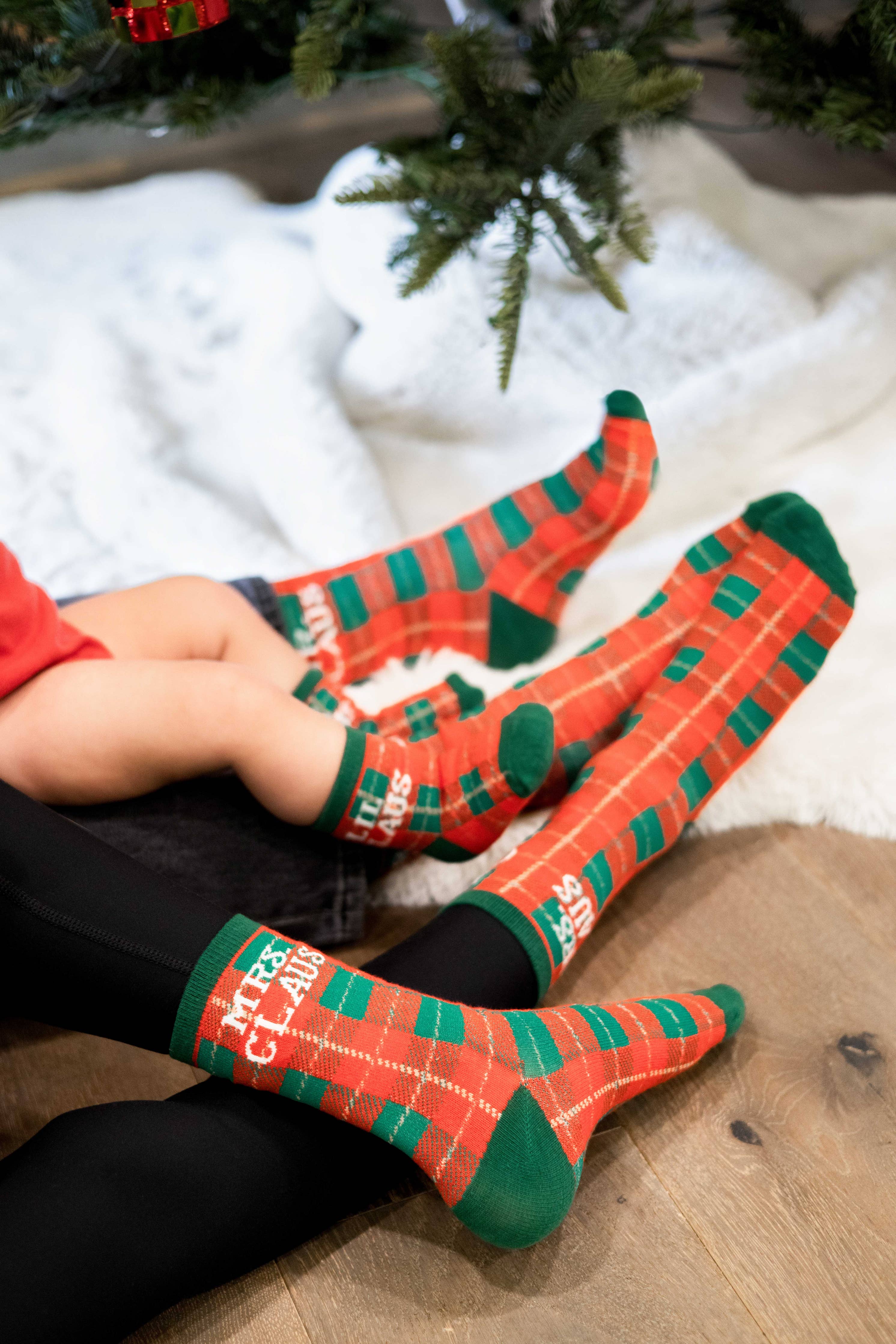 Family Christmas Holiday 3 Pr Sock Set, Daddy, Mommy, and Baby Red Green Plaid