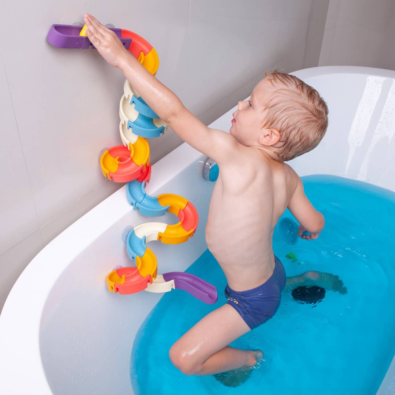 Water Toys, 66 Piece FiZZLeS Build a Bath Slide with Mini Ducks