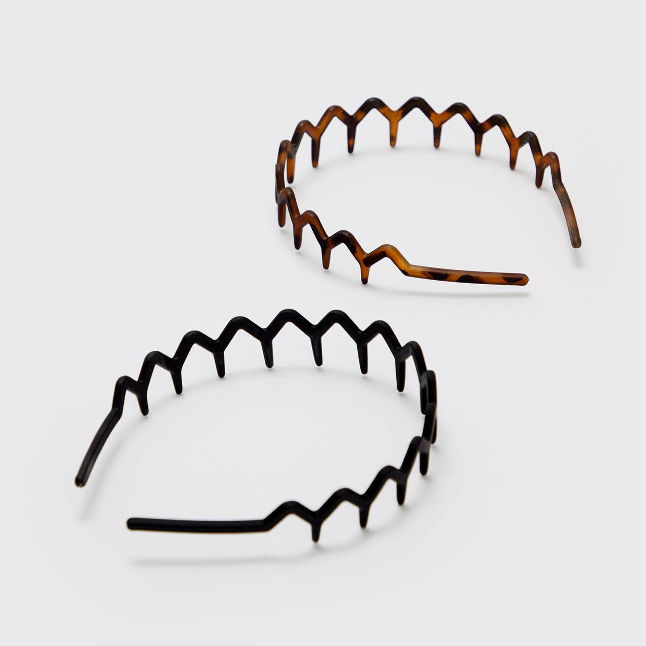 Kitsch Recycled Plastic Non-Slip Zig Zag Headband 2pc - Black & Tortoise