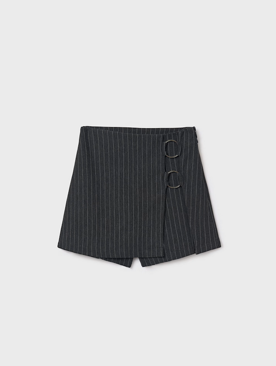 Mayoral tween girls skort, lead grey pinstriped, front view