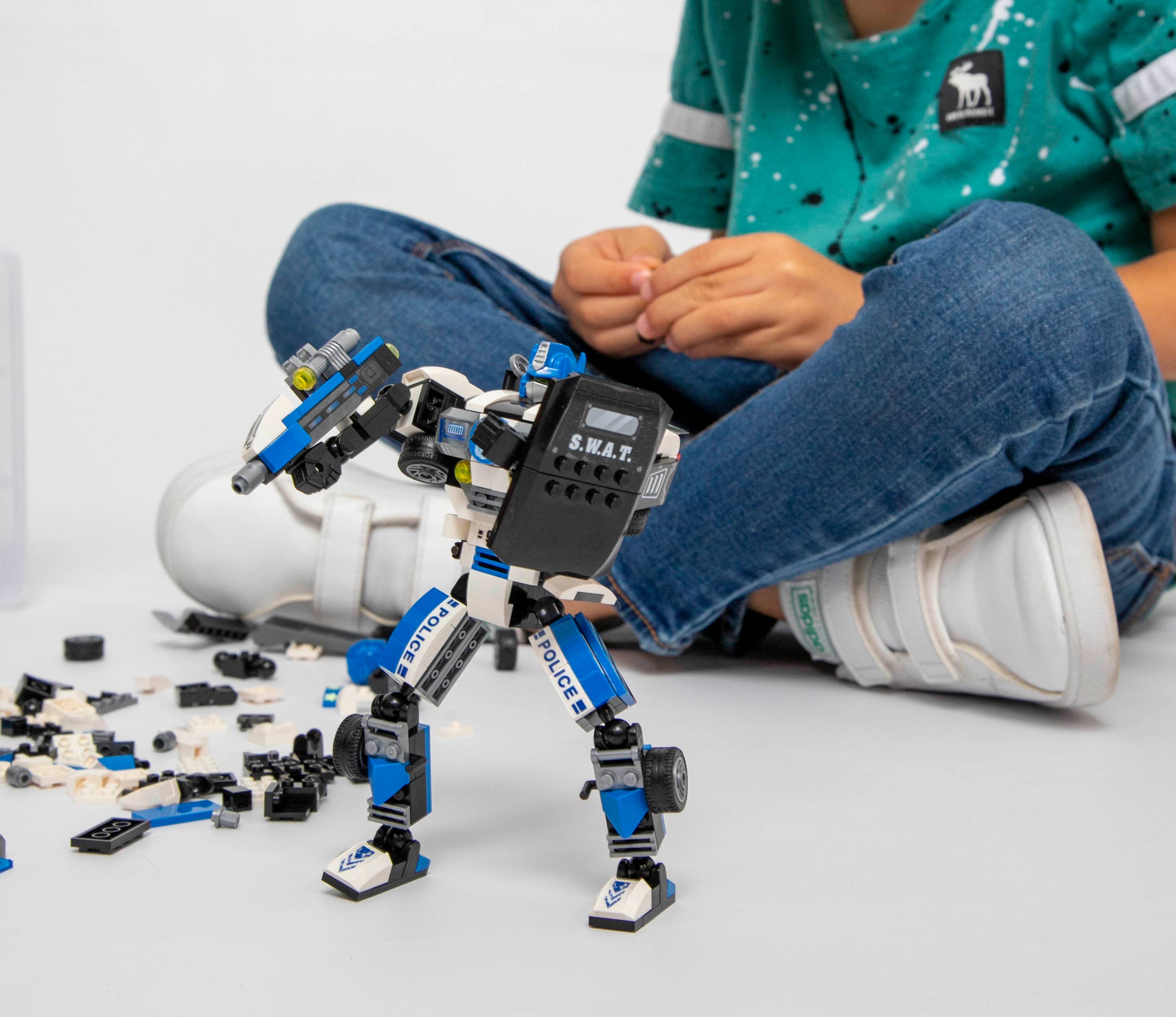Robotryx Block Builder Set 3-in-1 (279 pc), Ages 6Y-Adult, Police Glow-in-the-Dark, Voltroid