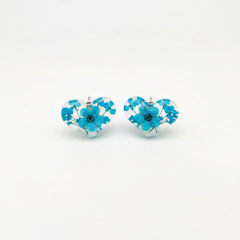 Genuine Pressed Flowers Earrings Resin Heart - Queen Anne's Lace &amp; Daffodil, Blue