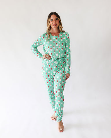 Posh Peanut Bamboo Women's L/S Scoop Neck Lounge Jogger Pajama Set - Santa Medley