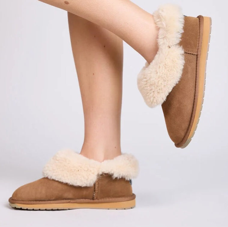EMU Australia Teen/Adult - Platinum Mintaro Genuine Handcrafted Sheepskin Bootie Slipper, Chestnut