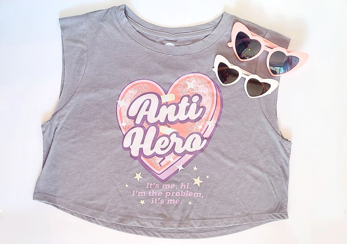 Kids retro heart sunglasses, with graphic tee