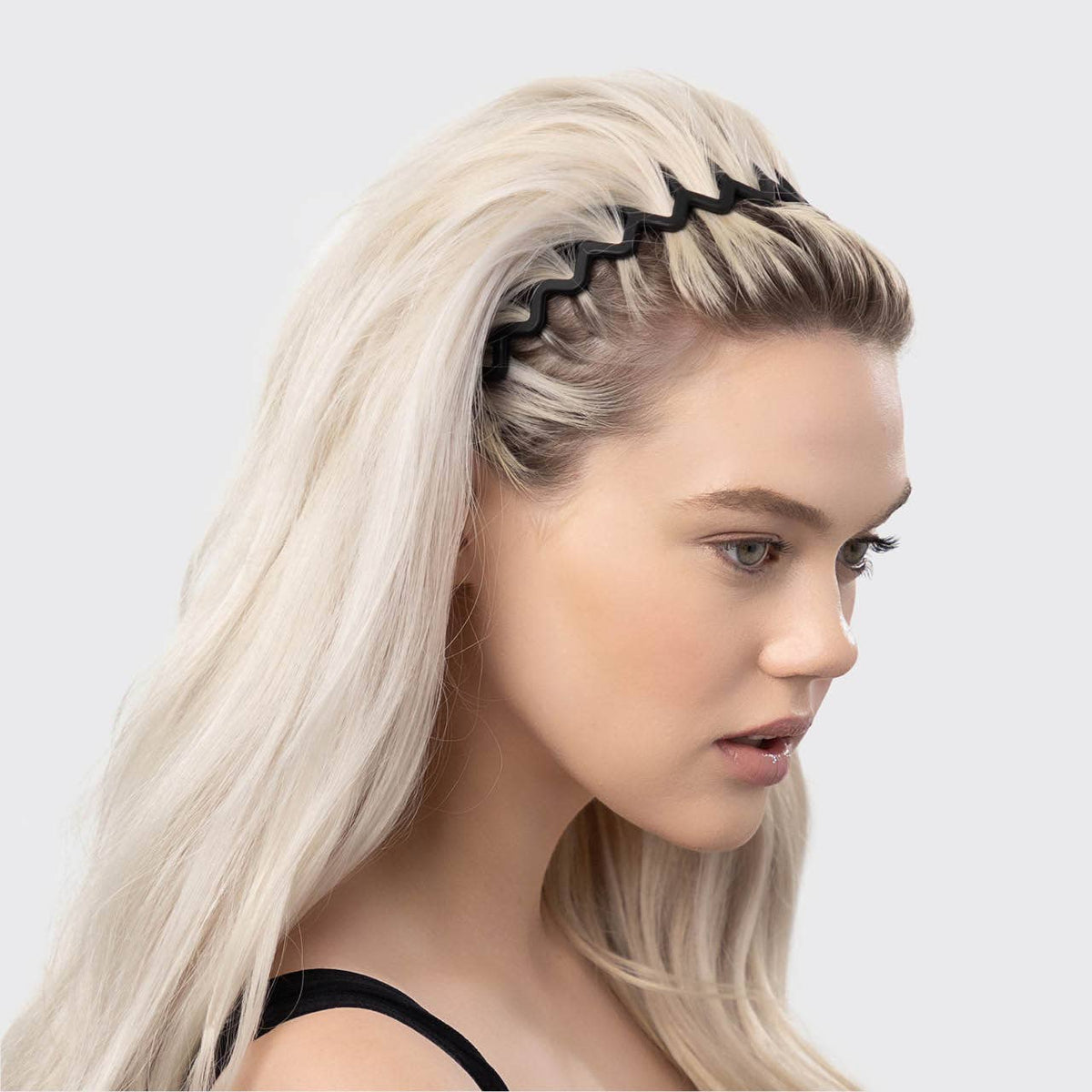 Kitsch black and tortoise zig zag headbands, 2 pack, worn in blonde hair