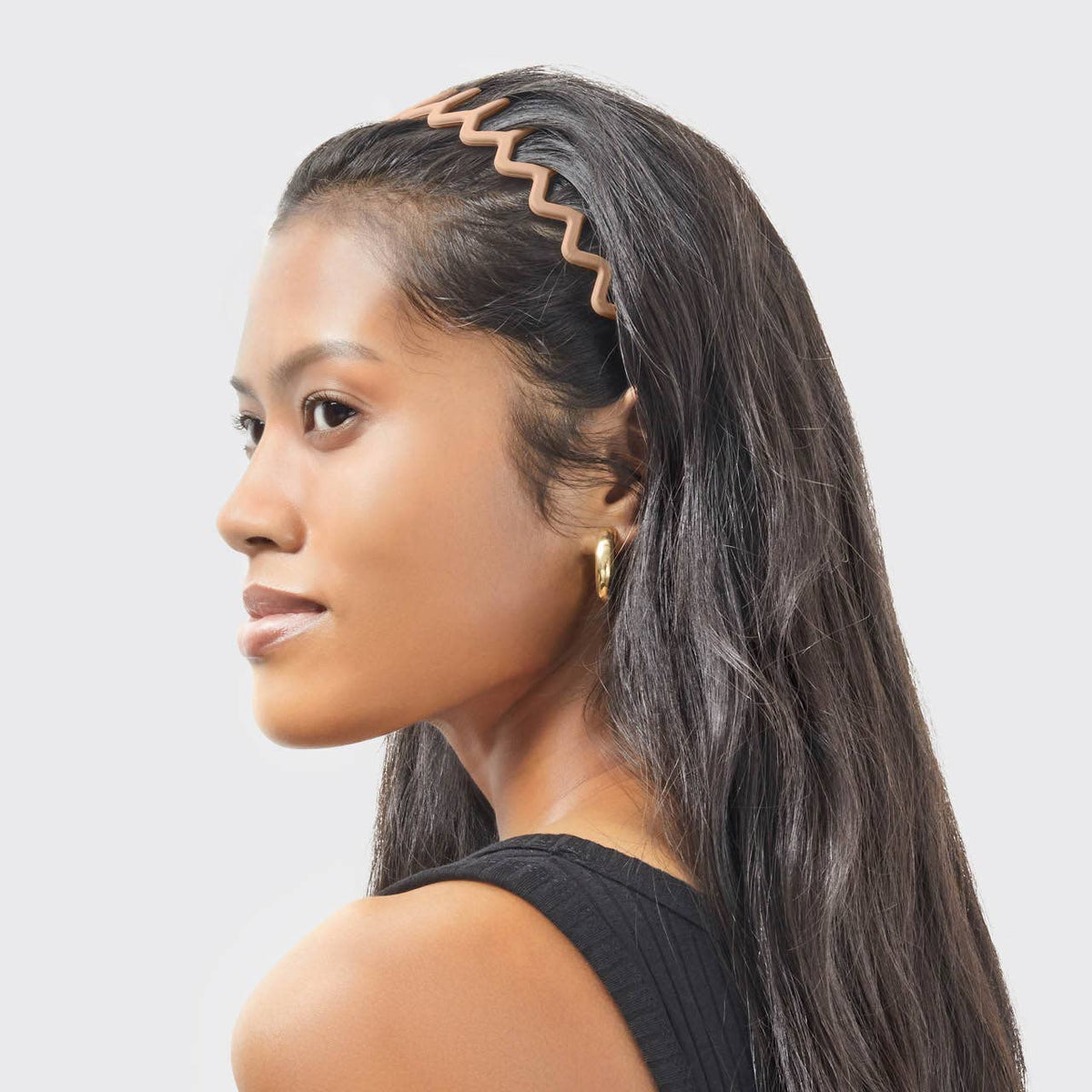 Kitsch neutral zig zag headbands, 2 pack, worn, side view