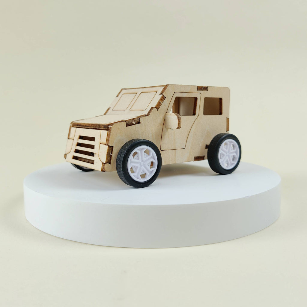 Wooden DIY STEM kit, pull string car, front view