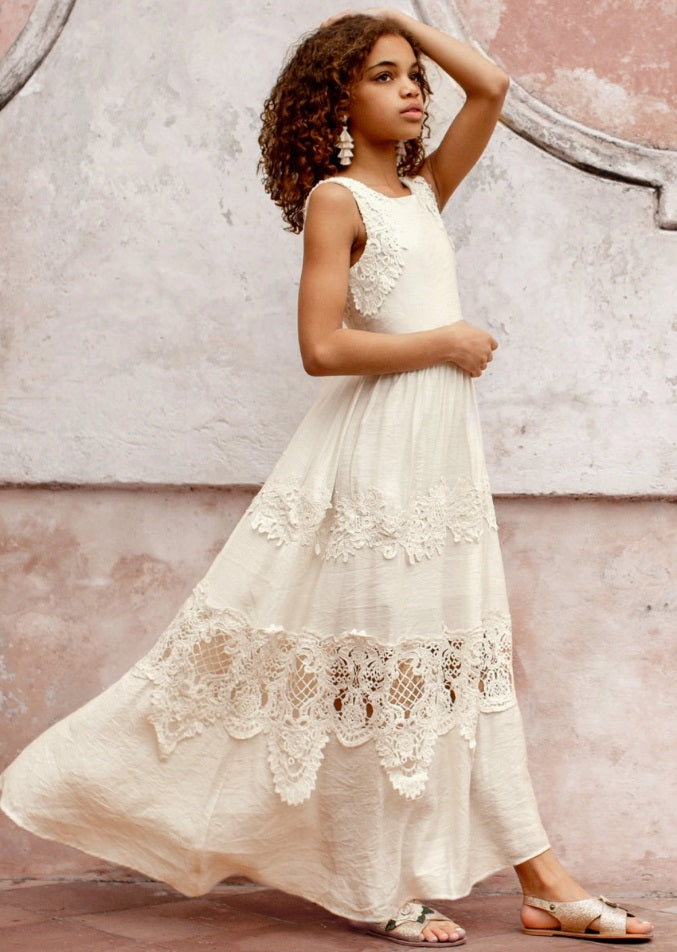 Joyfolie guipure lace maxi dress, gardenia white, twirling