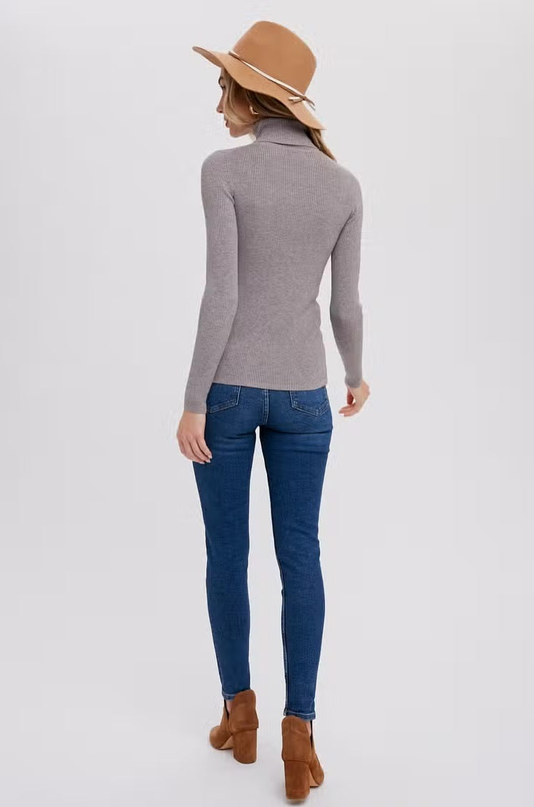 Women's ribbed turtleneck pullover, heather grey, back view