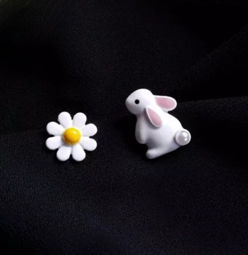 Pierced Earrings, Daisy & Bunny Enamel