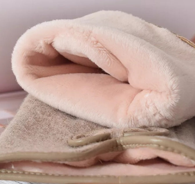 Cashmere Blend & Plush Lined Gloves - Black