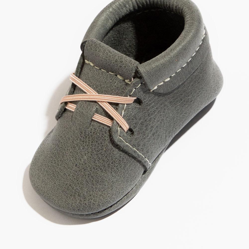 Freshly Picked mini sole moccasins, blue spruce, side view